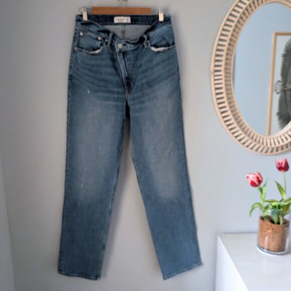 ABERCROMBIE & FITCH The 90s Straight Ultra High Rise Crossover Jeans 30L NWOT - Picture 1 of 6